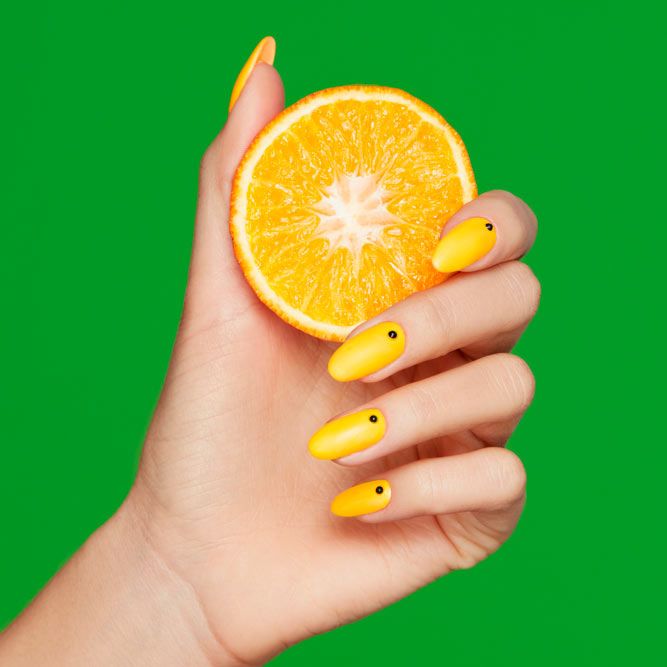 Minimalistic Yellow Nails