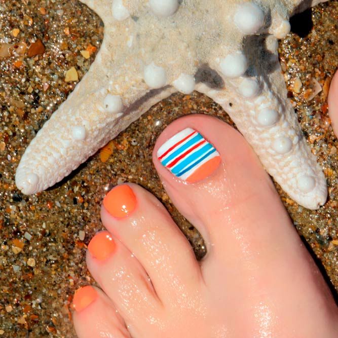 Toe Nails With Stripes