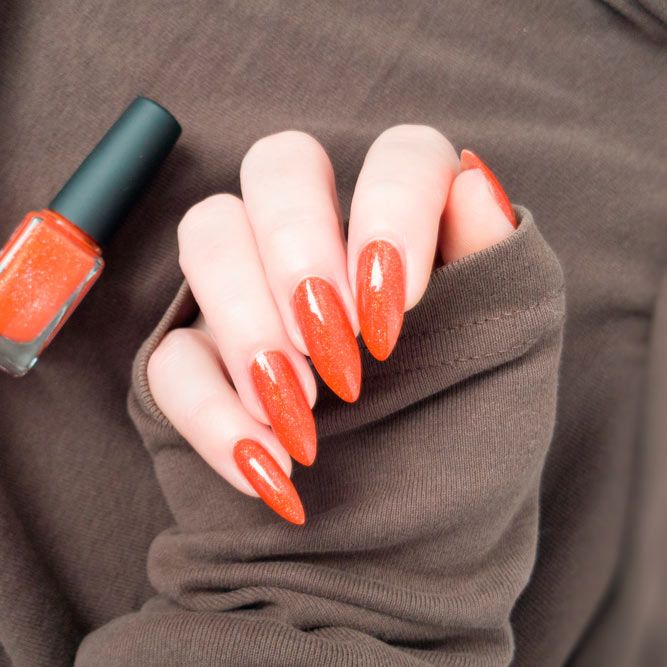 Trendy Summer Nail Colors for Eye-Catching Manicures