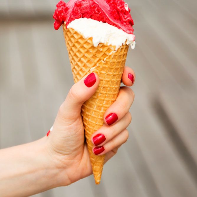 Classic Red Summer Nails Color