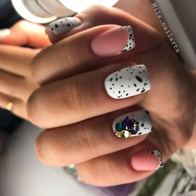 Stones Accent on Short Acrylic Nails