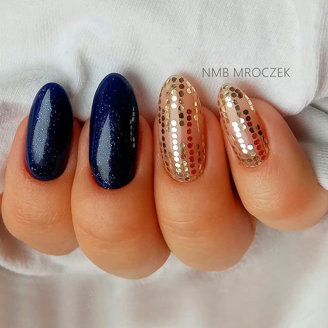 Gold Accent For Your Fall Nails