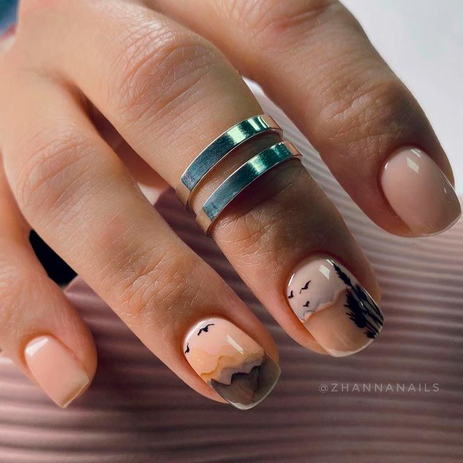 Short Squoval To Maintain The Shape Of Natural Nails
