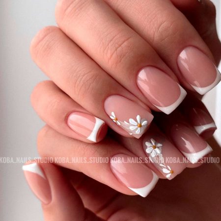 25+ Fresh French Manicure Ideas - Nail Designs Journal
