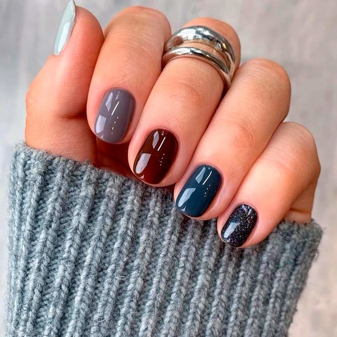 Dark Short Nails for You