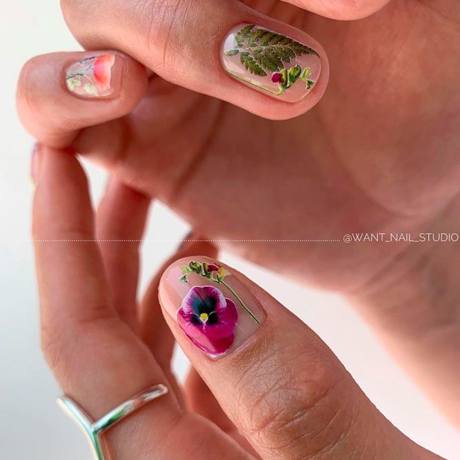 Magnetic Violet And Stylish Nails with Stickers