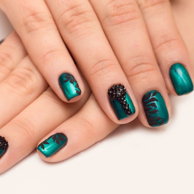 Bright Combo Emerald & Black Nails