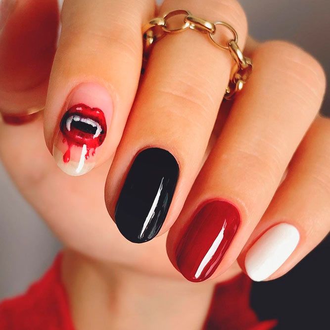 Black and Red Colors Mix for Halloween Nails