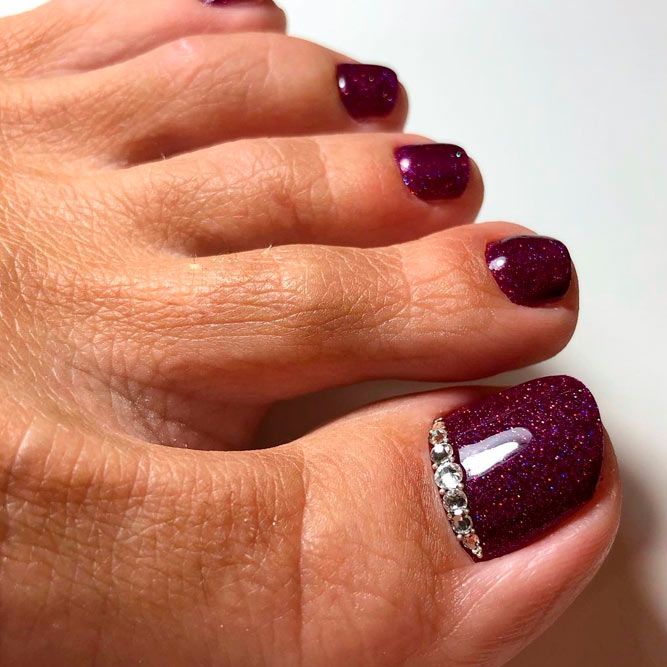 Noble Wine Color For Your Toes