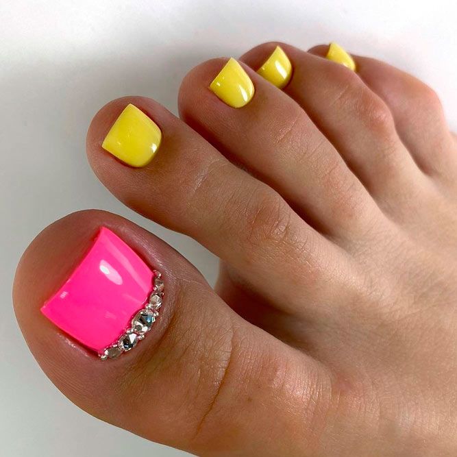 Neon Colors for Toe Nail