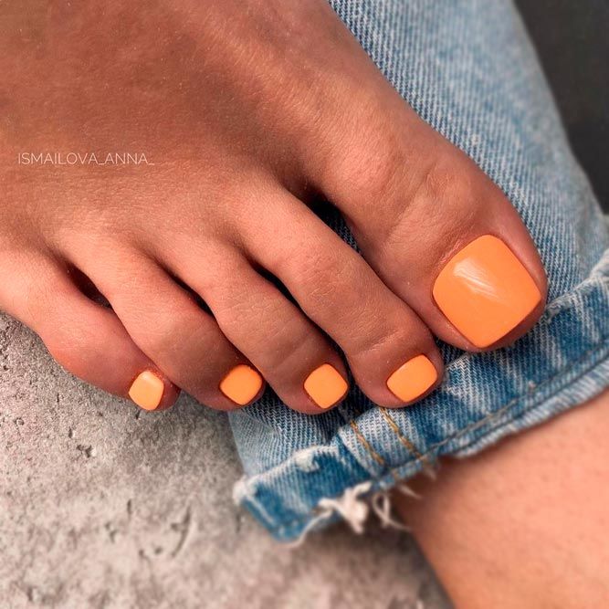 Orange Hues For Toe Nail