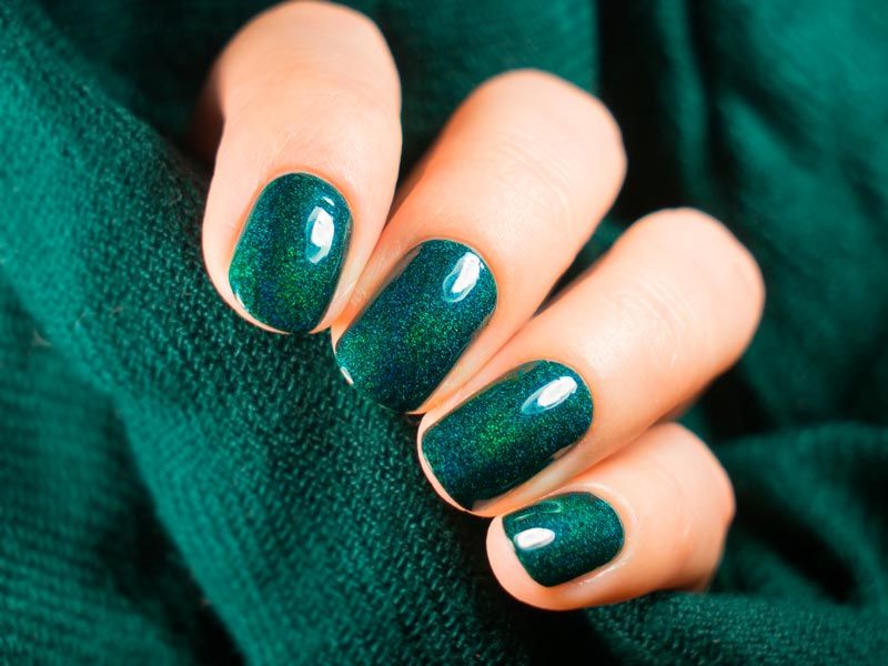 Elegant Emerald Green Nails Designs For You