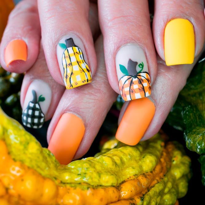 Thanksgiving Nails With Pumpkins