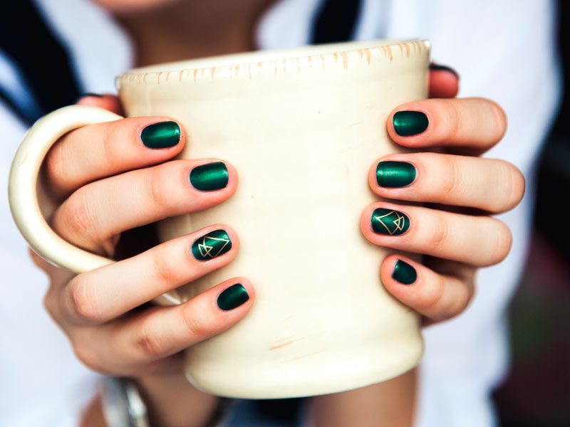 Main Ideas to Sport Short Gel Nails With Style