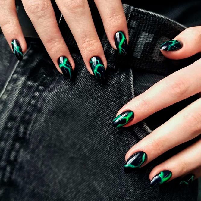Deep Green Marble Like Winter Nail Color: Inspired by the Nature