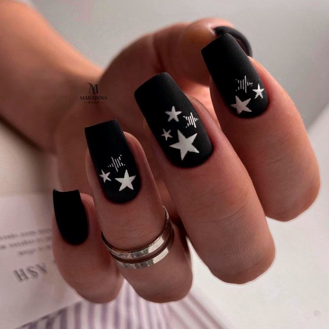 Cute Winter Nails with Star Splash