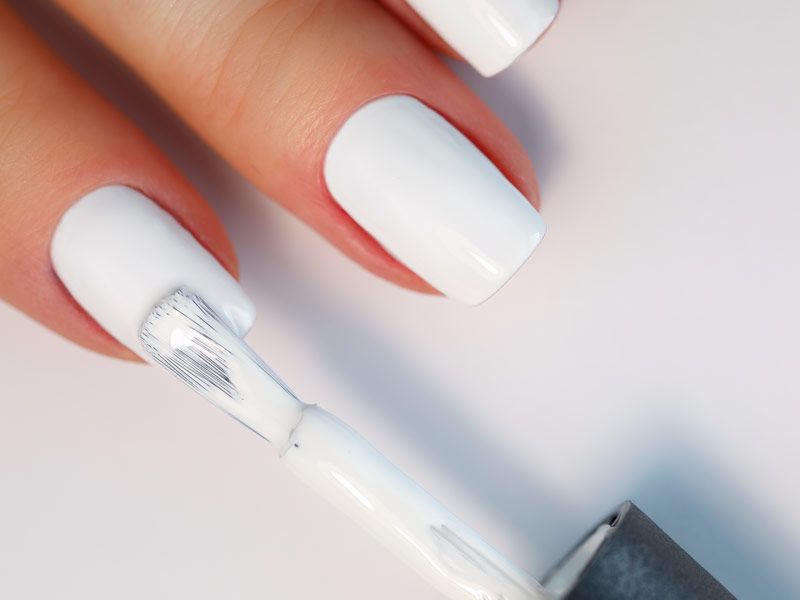 31 Trendy White Acrylic Nails Designs