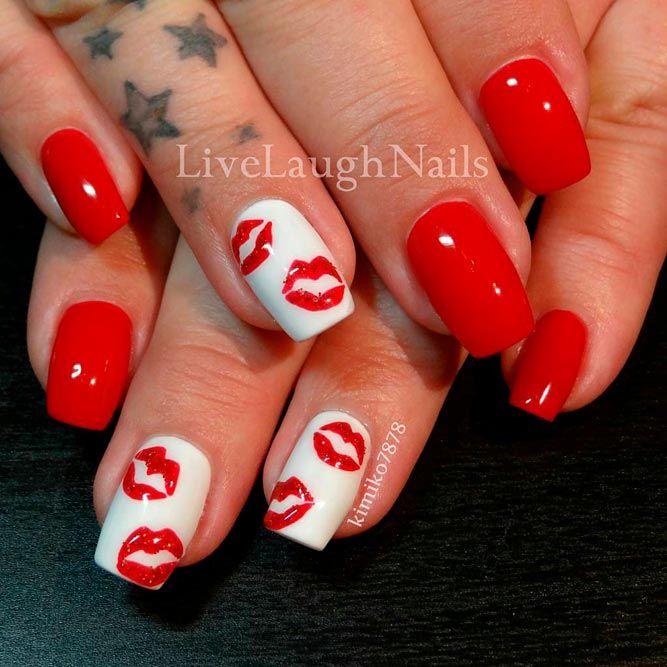 Kisses for Happy Valentines Day Nails