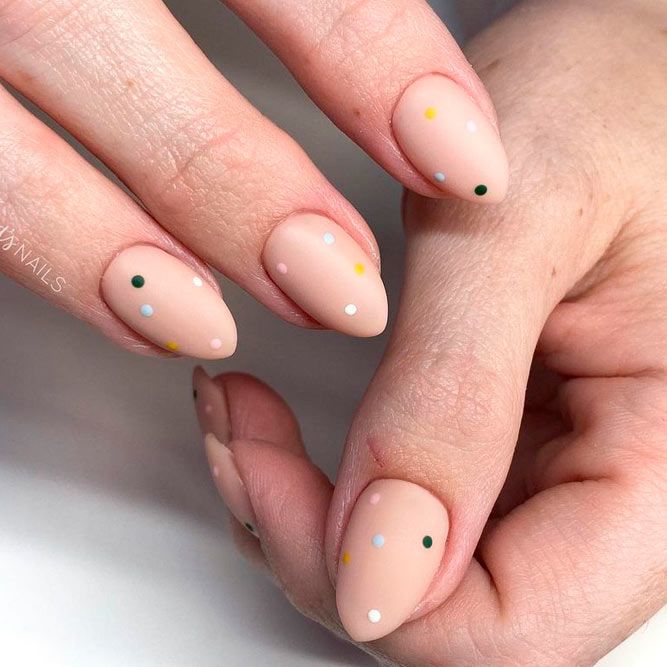 Cute Dots for Minimalist Nails