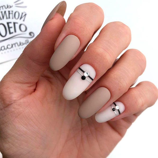 Minimalist Nails With Matte Top