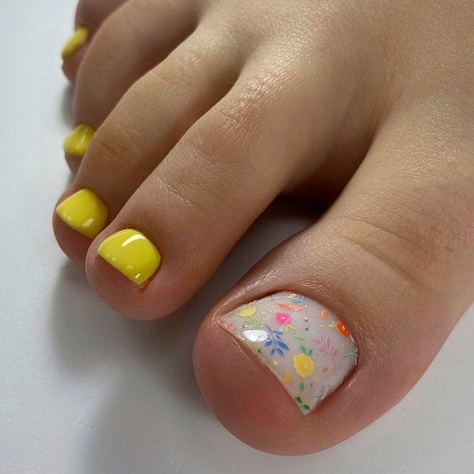 Toes Ideas With Yellow Flowers
