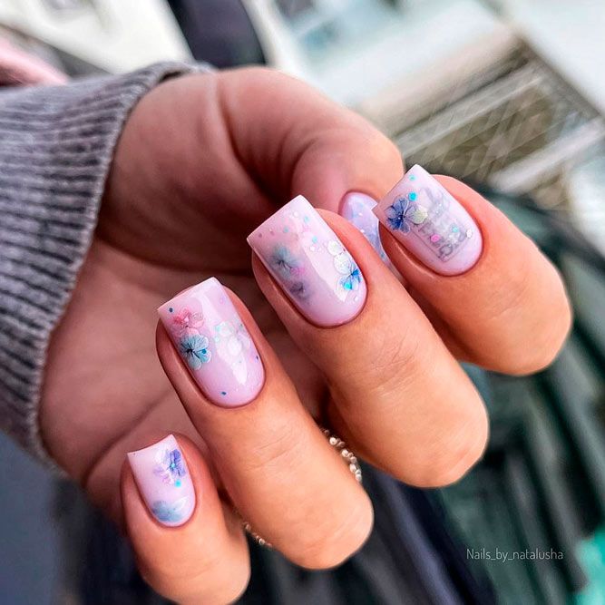 Magnetic Floral Square Nails