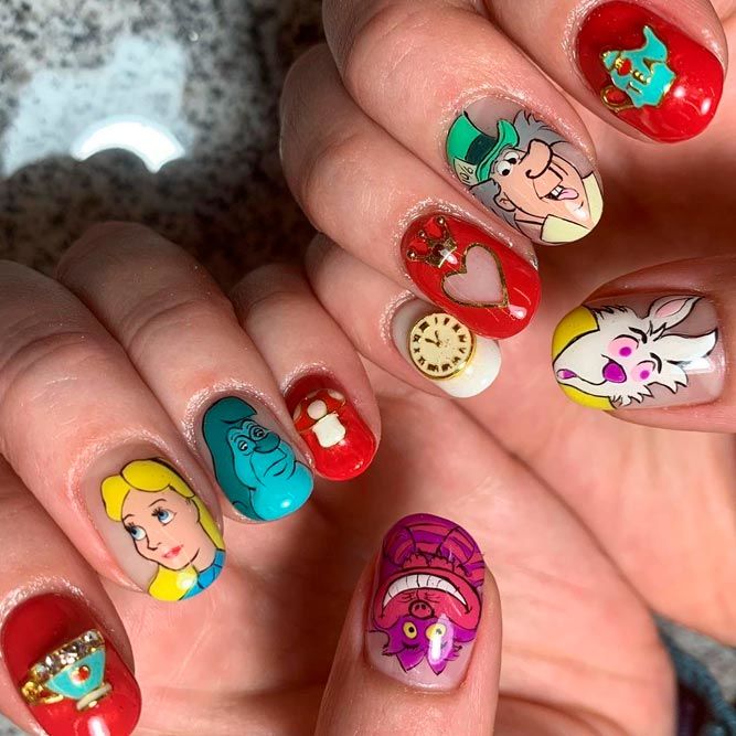 Sweet Alice in Wonderland Disney Nails To Try