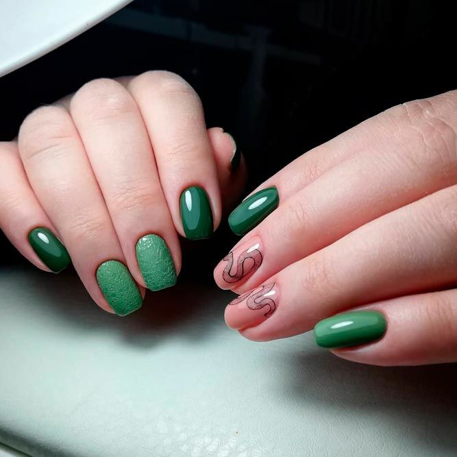 Dark Green Nails with Matte Accent
