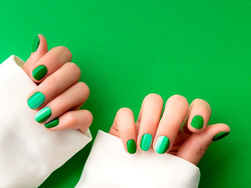 All Shades of Green Nails for All Tastes and Occasions