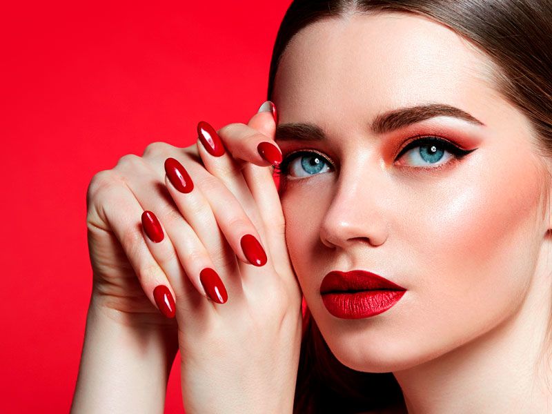 Red Nails Ideas For Stylish Ladies