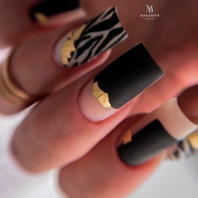 Gold and Black Nails Combination