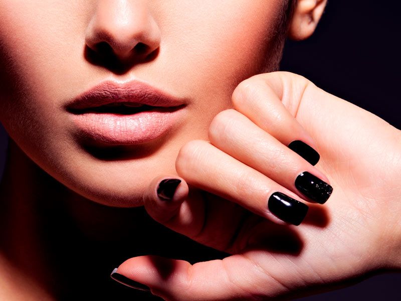 Black Nails Designs Inspired by Notable Runway Moments