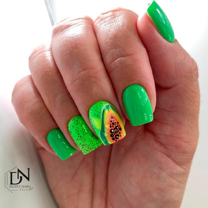 Is Green A Good Nail Color?