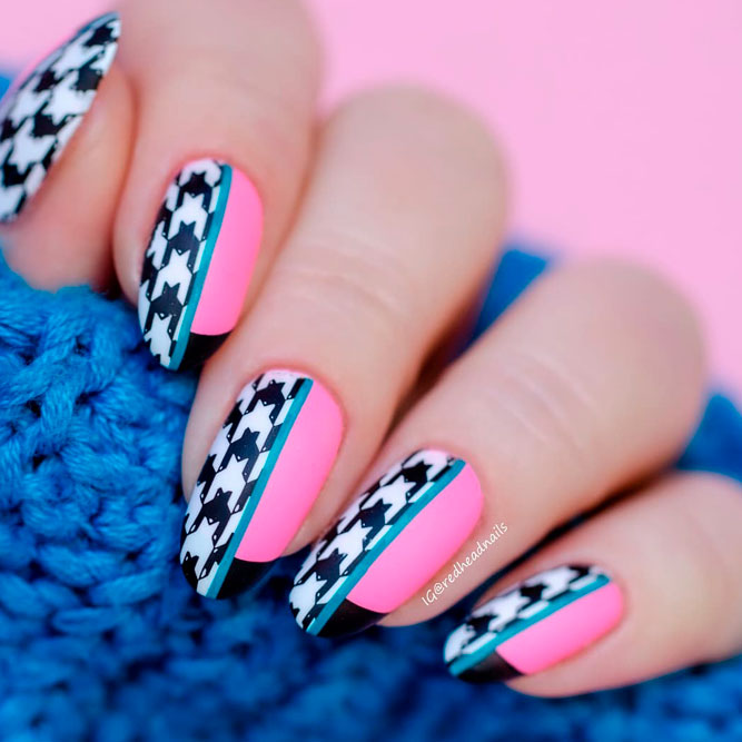 Geometry Pink Nails 
