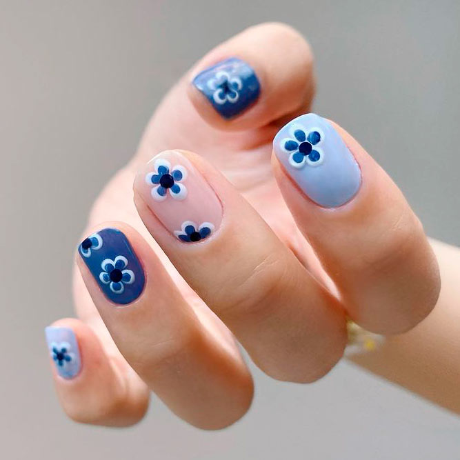 Blue Flowers Nail Ideas