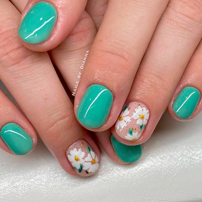 Cute Mint Flowers Nail Ideas