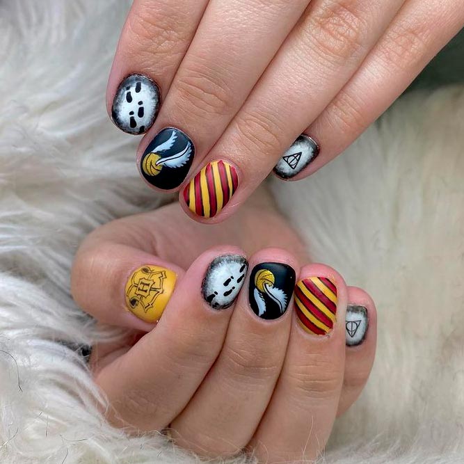Gryffindor Nail Art Ideas