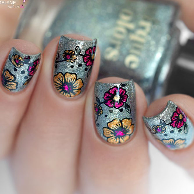 Glitter Flowers Pink And Gold Nails Art