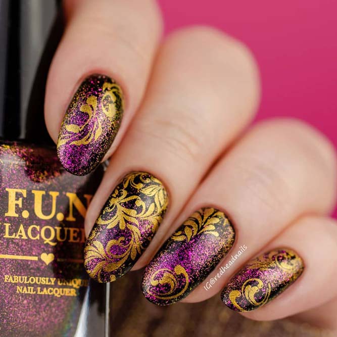 Gold Nails with Damask Design
