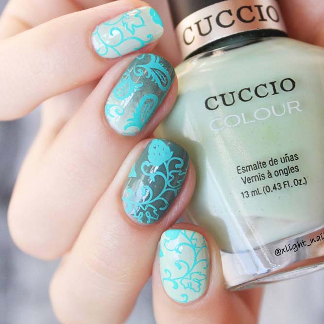 Paisley Pattern Nails In Light Blue Shades