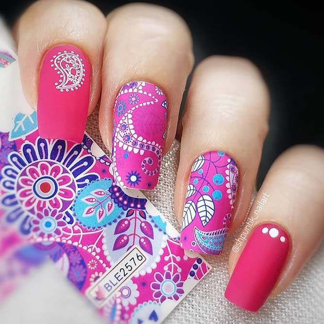 Paisley Pattern Long Pink Nails