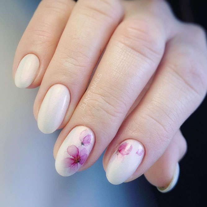 Flower Nails Art For Rounded Nails