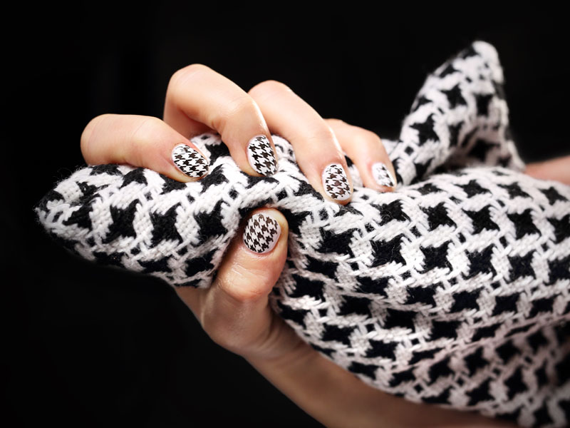 Houndstooth Pattern Nails Ideas