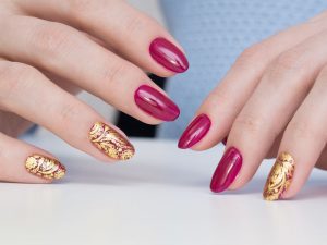 18 Paisley Pattern Nails To Play Around With