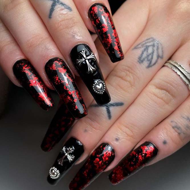 Black and Red Colors Mix for Halloween Nails