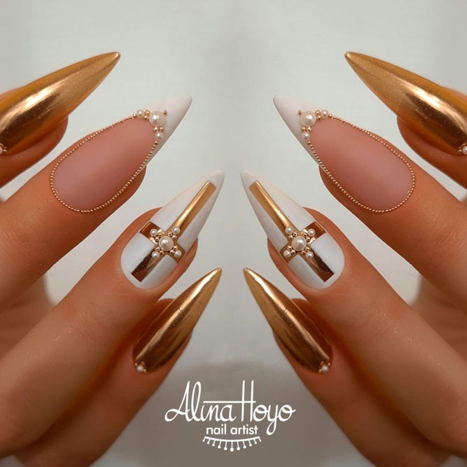 Gold Stripes for Nude Manicure