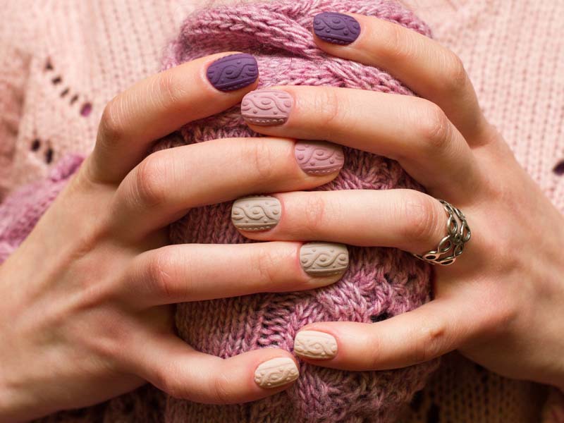 Mauve Color Nails and Polishes to Try