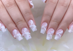 Best Trendy White Acrylic Nails Designs