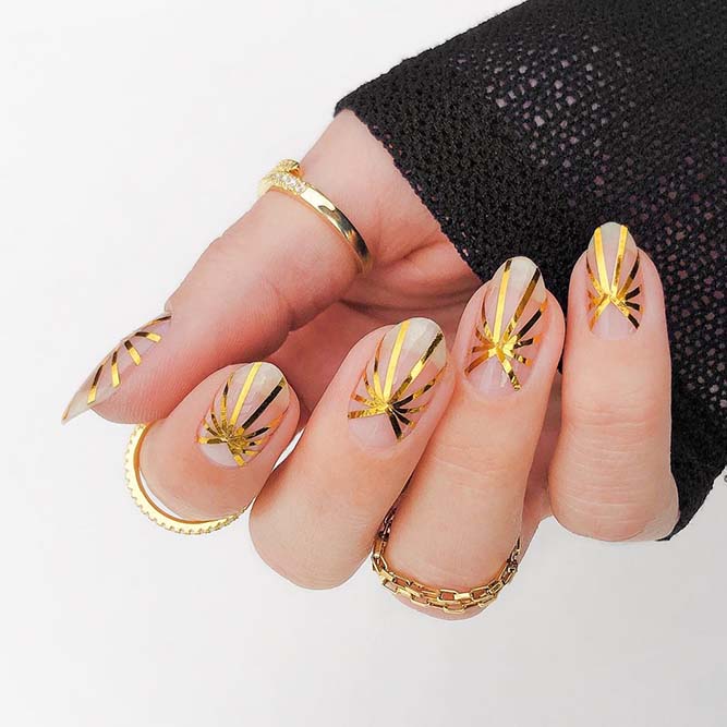 Golden Bright Nails