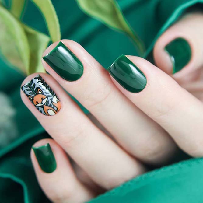 Sweet Fox Design With Emerald Green Nails